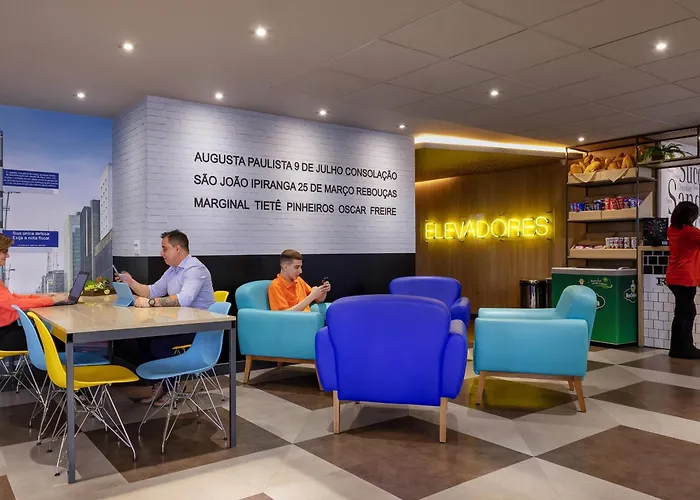 ibis budget SP Centro Sao JoaoHotel Em